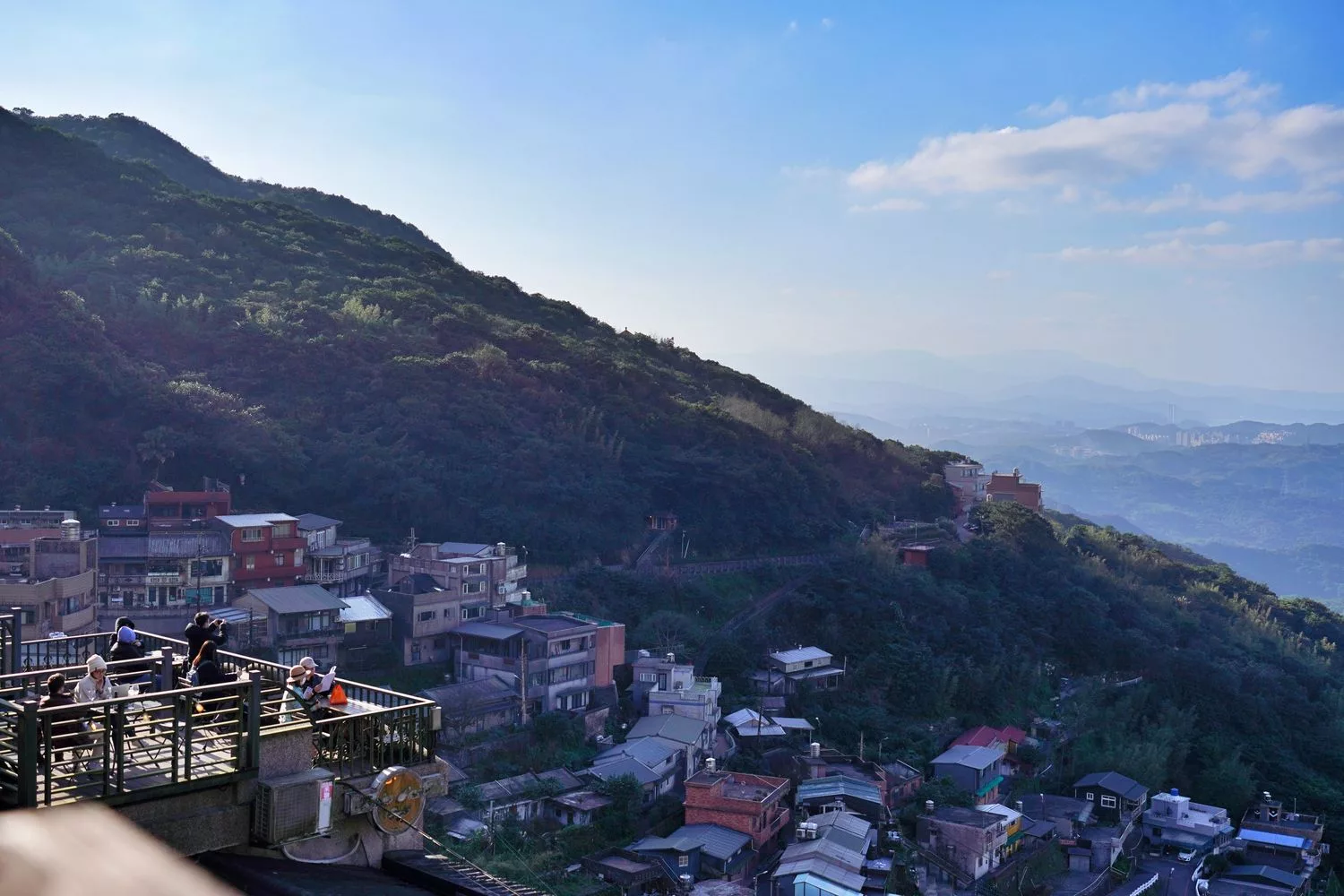 【九份山城逸境】九份必住人氣民宿，夢幻海景跟山城夜景一次擁有! @混血珊莎的奇幻旅程