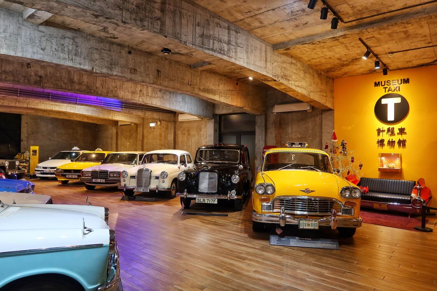 【宜蘭蘇澳景點】計程車博物館TAXI Museum，收藏各國經典古董車，還有碰碰車可以玩! @混血珊莎的奇幻旅程