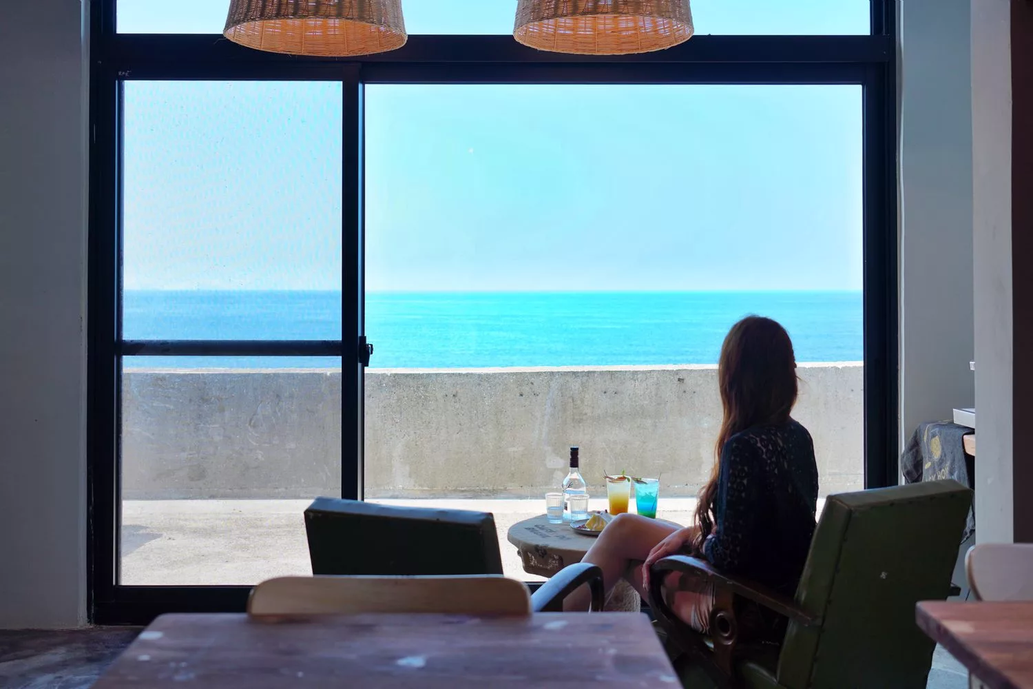 拾浪咖啡｜夢幻海景第一排石門咖啡廳，享受與海同行的咖啡時光! @混血珊莎的奇幻旅程