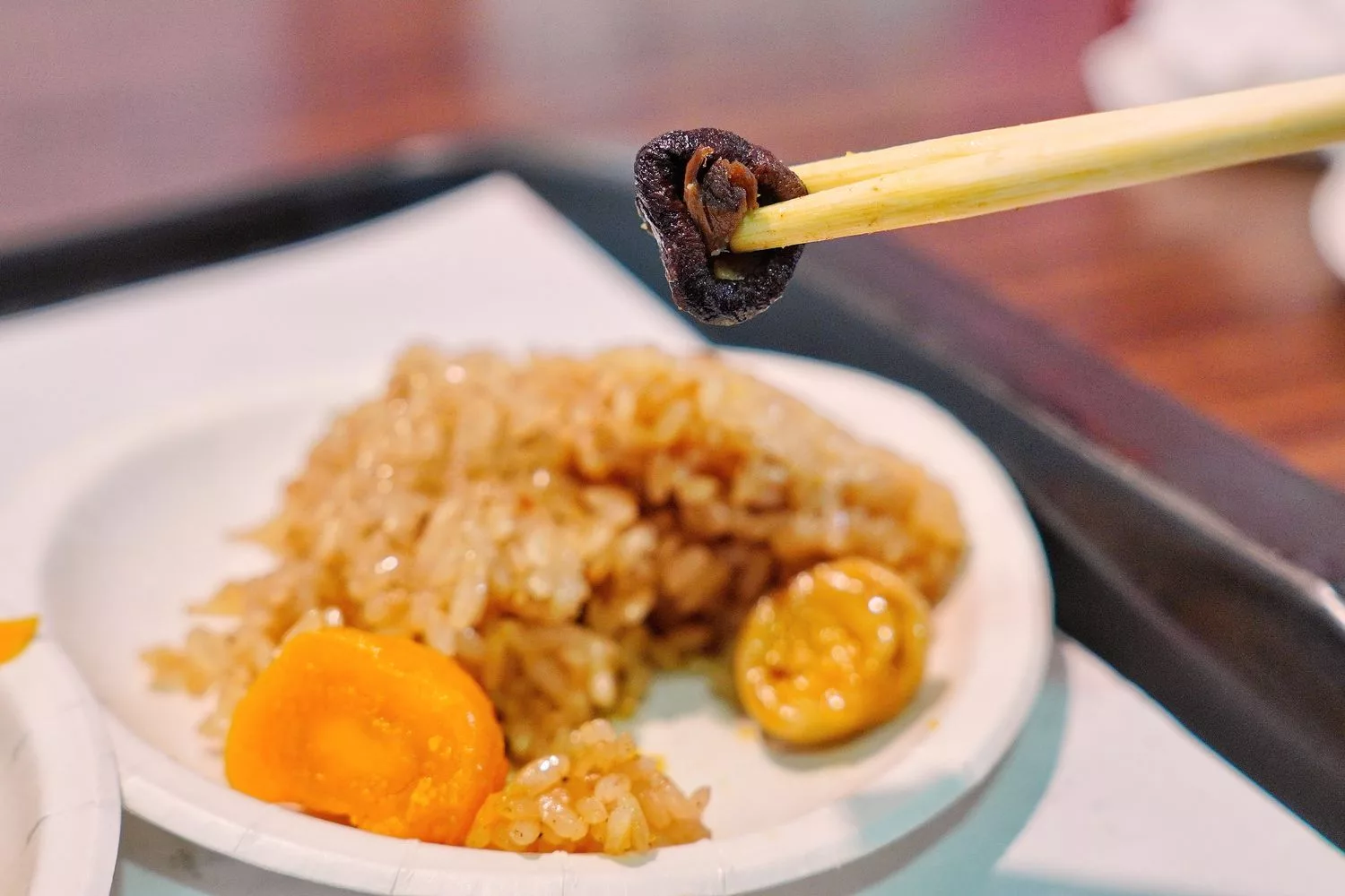 【俞家肉粽】北海岸 24 小時營業，一顆只要 15 元起，必吃平價美食! @混血珊莎的奇幻旅程