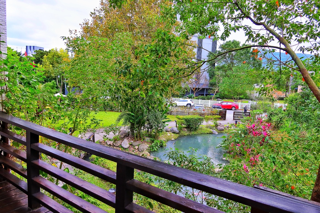 【金澤居】花蓮吉安鄉民宿推薦，森林系日式綠建築，享受綠意盎然庭園美景，放鬆的輕旅行! @混血珊莎的奇幻旅程