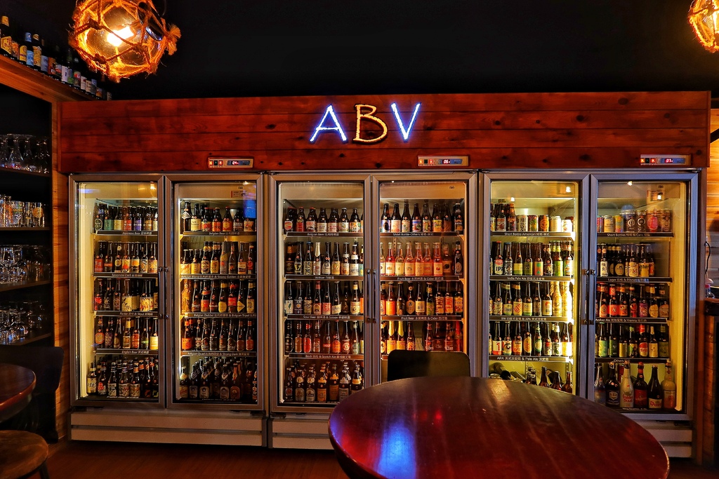 【ABV加勒比海餐酒館】加勒比海島國美食，搭配世界精釀啤酒，透過味蕾環遊世界! @混血珊莎的奇幻旅程